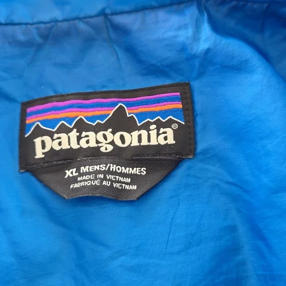 Patagonia Men's Puffer Coat - Picture 8 of 13